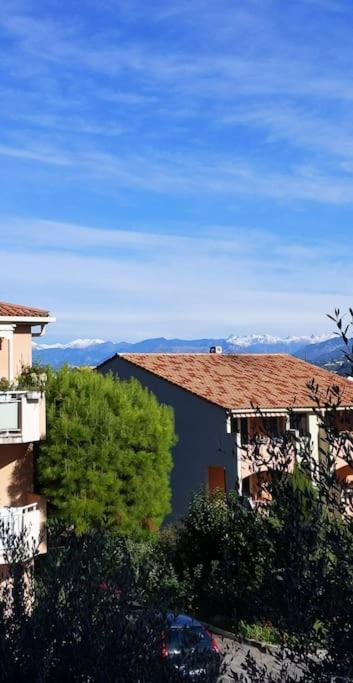 Studio Cosy Avec Terrasse Et Garage Saint-Laurent Du Var Limitrophe Nice Exterior photo