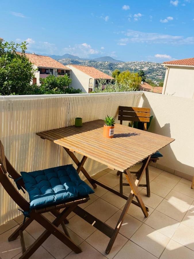 Studio Cosy Avec Terrasse Et Garage Saint-Laurent Du Var Limitrophe Nice Exterior photo