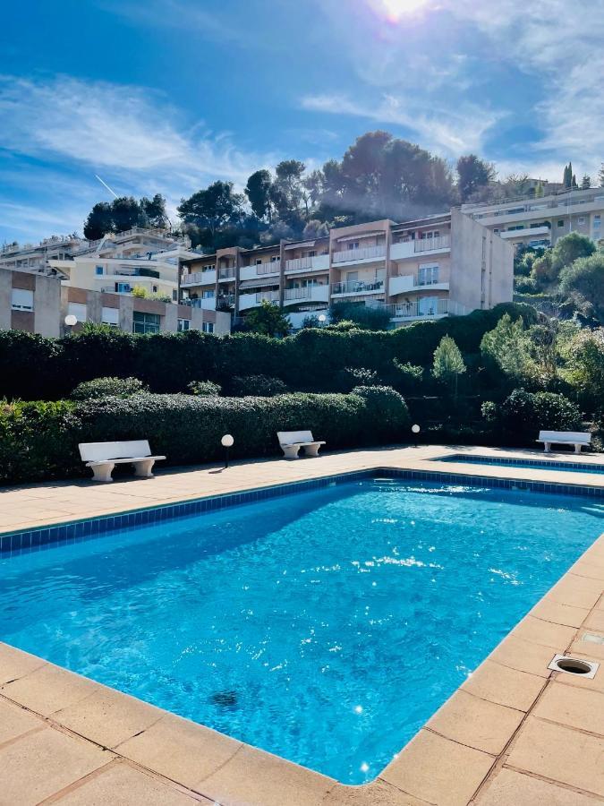 Studio Cosy Avec Terrasse Et Garage Saint-Laurent Du Var Limitrophe Nice Exterior photo